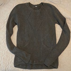 Lululemon Sweater small GUC